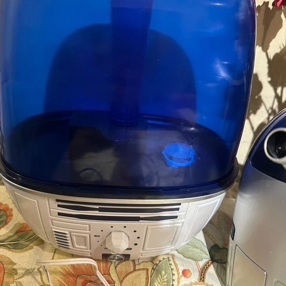 Star Wars R2-D2 Themed Projector - Picture 3 of 3